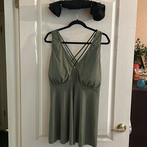 Firpearl Women's Tankini Swimsuit Cross Back Flowy Swim Tops Modest Swimwear 24